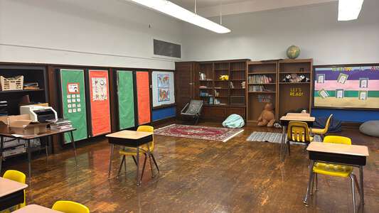 Gale - Stephen F Gale Elementary Community Academy Classroom Standard in Chicago