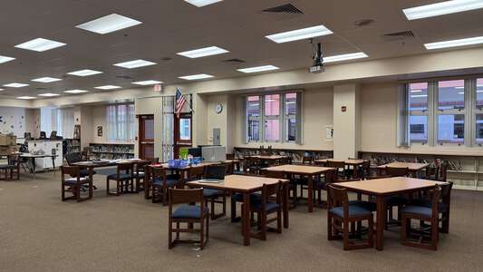 New River Elementary School Library in Wesley Chapel