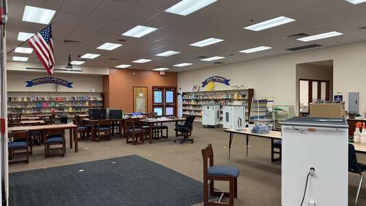 New River Elementary School Library in Wesley Chapel