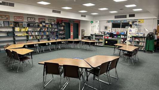 Green Acres Elementary School Library in Santa Cruz