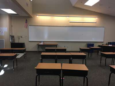 Shannon Ranch Elementary Classroom Standard in Visalia