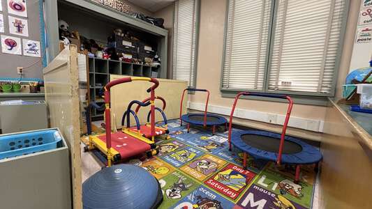 Theodore Roosevelt Elementary School Classroom Standard in Burbank 4