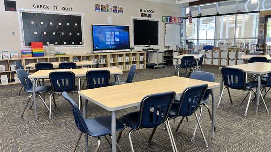 Helen Keller Elementary School Library in Kirkland