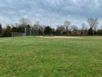 Daniel Boone Elementary School (FHSD) Field – Practice Baseball/Softball in Wentzville