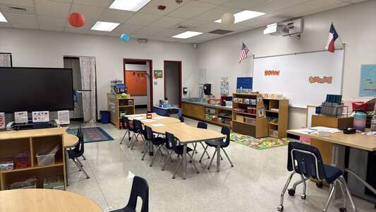 Campestre Elementary School Classroom Standard in Socorro 3