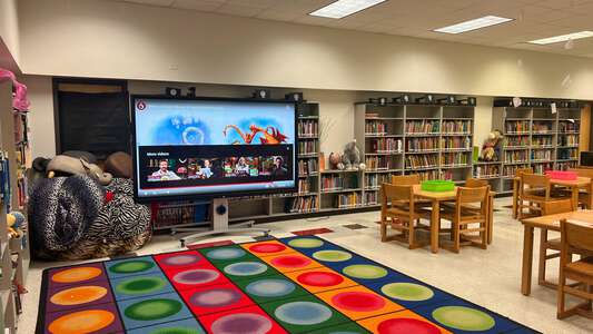 Glen Oaks Park Elementary School Library in Baton Rouge