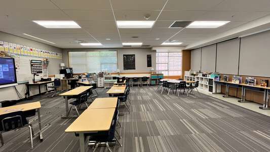 Redmond Elementary School Classroom Standard in Redmond