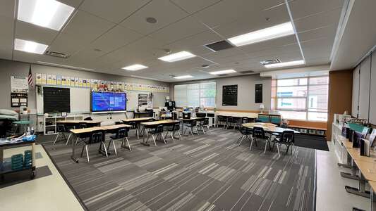 Redmond Elementary School Classroom Standard in Redmond