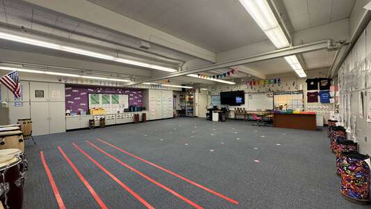 Lake Grove Elementary School Music Room in Lake Oswego