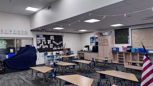 Mark Twain Elementary School Classroom Standard in Kirkland