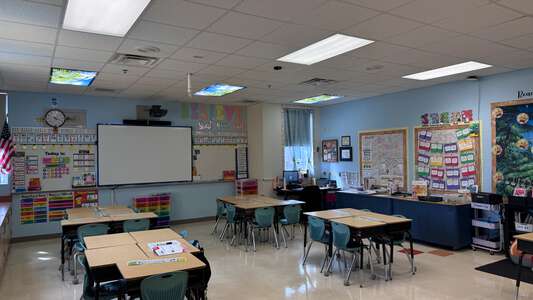 West Hialeah Gardens Elementary School Classroom Standard in Hialeah Gardens