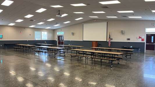 Hanline Elementary School Multi Purpose Room in Ceres 2