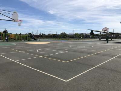 Nystrom Elementary School Outdoor Basketball Courts in Richmond