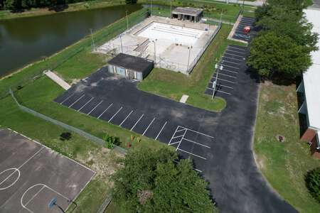 Lake Shore Middle School Parking Lot - Pool (3 hr min) in Jacksonville 2