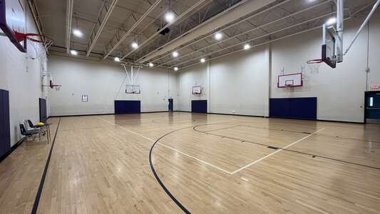 Lewis Middle School Practice Gym in Houston