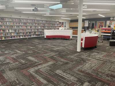 Arts & Communication Magnet Academy Library in Beaverton