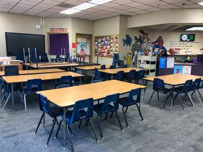 Lowman - Mary and Zel Elementary School Library in Las Vegas
