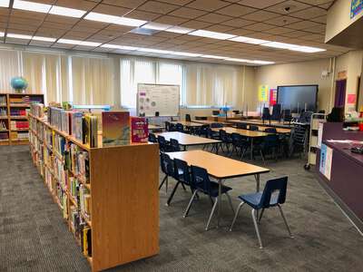Lowman - Mary and Zel Elementary School Library in Las Vegas