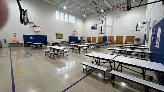 Bateman - Newton Bateman Elementary School Cafeteria / Gym in Chicago 4