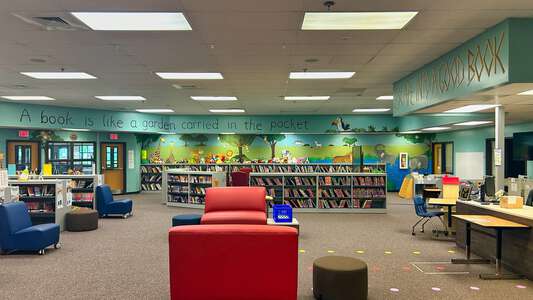 Mason Elementary School Media Center in Duluth