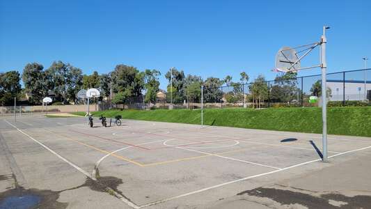 Ethel Dwyer Middle School Outdoor Basketball Courts 1 in Huntington Beach