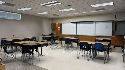 Helen Keller Elementary School Classroom Standard in Lynwood