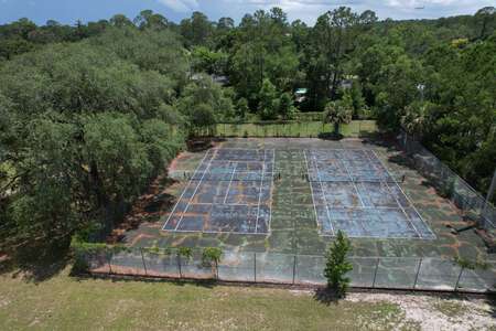 Venetia Elementary School Tennis Courts (3 hr min) in Jacksonville