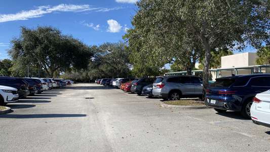 Parkside Elementary School Parking Lot - Staff in Coral Springs