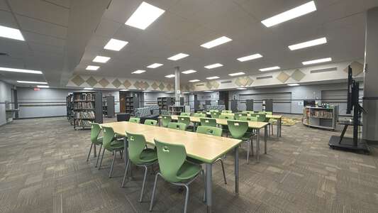 Desert View Elementary School Library in Rock Springs 4