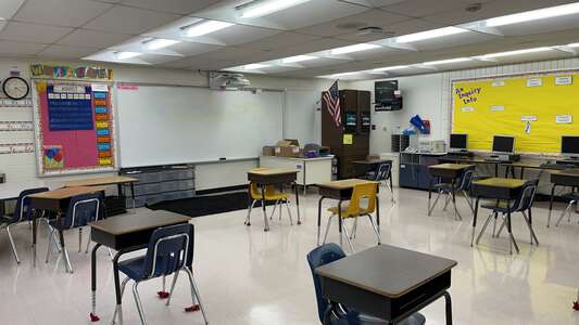 Riverhills Elementary School (3622) Classroom Standard in Temple Terrace