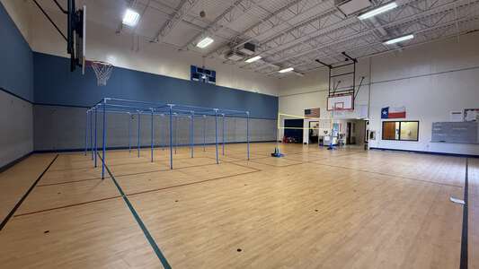 McLean 6th Grade Gym in Fort Worth