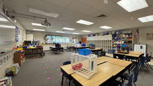 Irving Elementary School Classroom Standard in Eugene 3