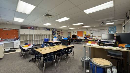 Irving Elementary School Classroom Standard in Eugene 4