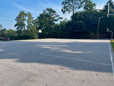 Bradley Elementary School Outdoor Basketball Courts in Columbia