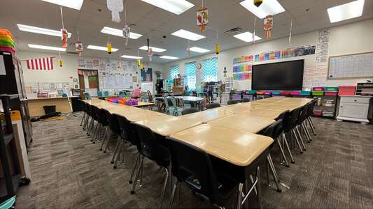 Hickory Creek Elementary School Classroom Standard in St. Johns 3