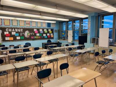 Kennedy - John F. Kennedy High School Classroom Standard in Chicago