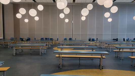 Braeburn Elementary Cafeteria in Houston
