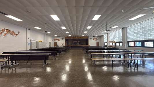 Townsend Elementary School Cafeteria in Del City 4