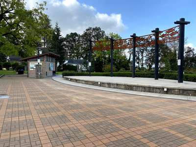 City of Ridgefield Overlook Park: Plaza, Stage and Grassy Areas in Ridgefield
