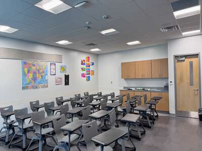 Adum K-8 (2761) Magnet School Classroom Standard in Tampa