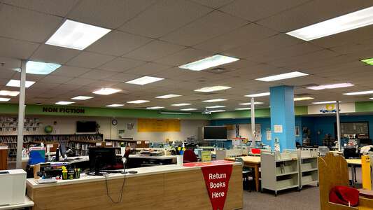 Winn Holt Elementary School Library in Lawrenceville 4