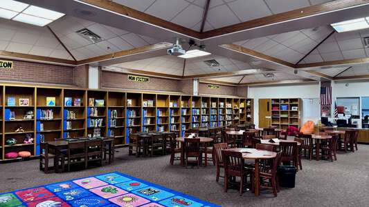 William A Blair Elementary School Library in Dallas 4