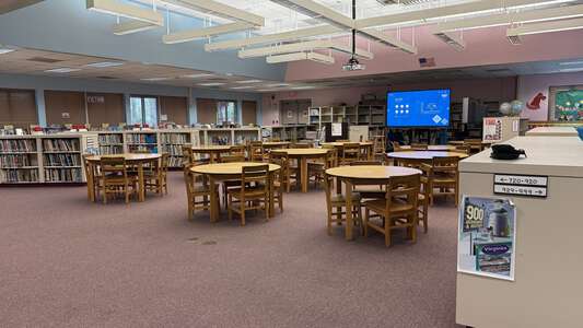 Sabal Palm Elementary School Library (3 hr min) in Jacksonville