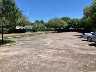Lexington Creek Elementary School Parking Lot 1 in Missouri City