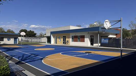 Creekside High School Outdoor Basketball Court in Irvine 5