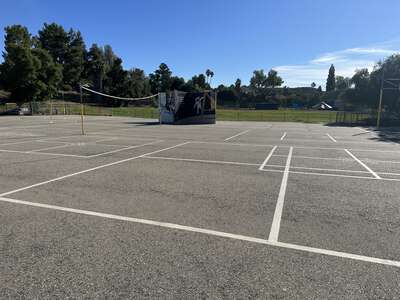 Lupin Hill Elementary School Blacktop / Basketball Courts in Hidden Hills