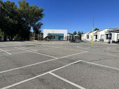 Lupin Hill Elementary School Blacktop / Basketball Courts in Hidden Hills