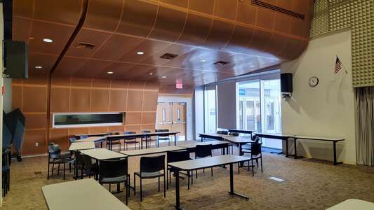 Los Angeles Harbor College Smart Classroom (Tech 110) in Wilmington