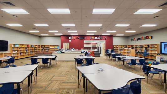 Pond Gap Elementary School Library in Knoxville