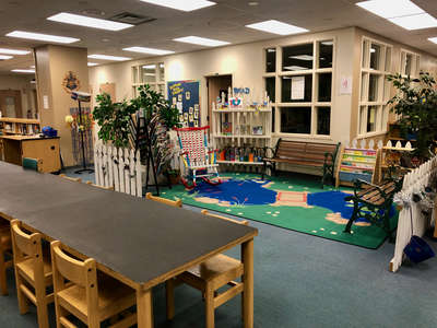 Riverdale Elementary School Media Center in Orlando